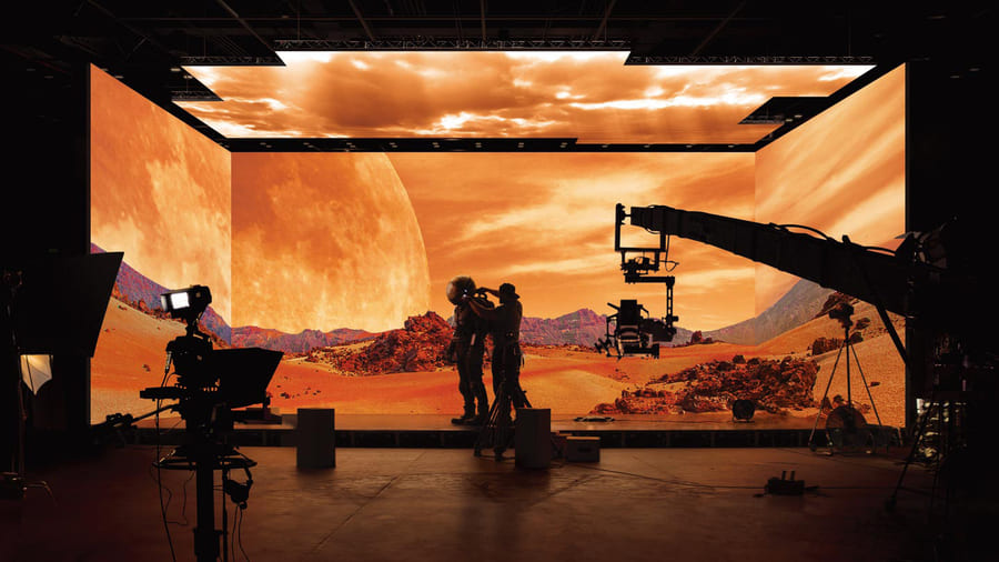 DDW LED Display Takes You into A Virtual LED Screen