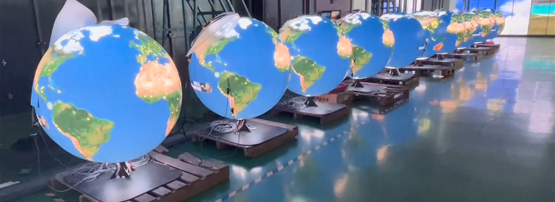 Sphere LED screen